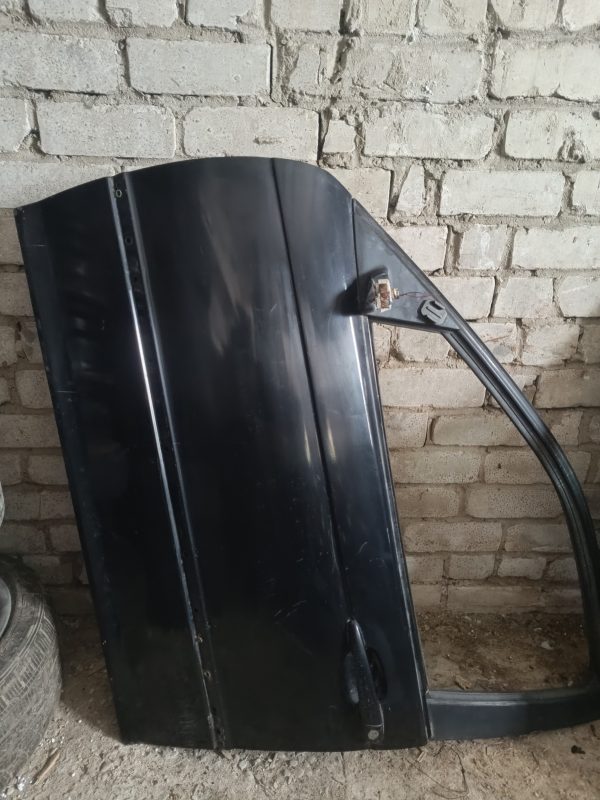 BMW E46 Facelift Universāls kreisās priekšas durvis