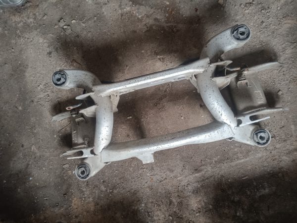 BMW E39 Sedans Aizmugures pusrāmis